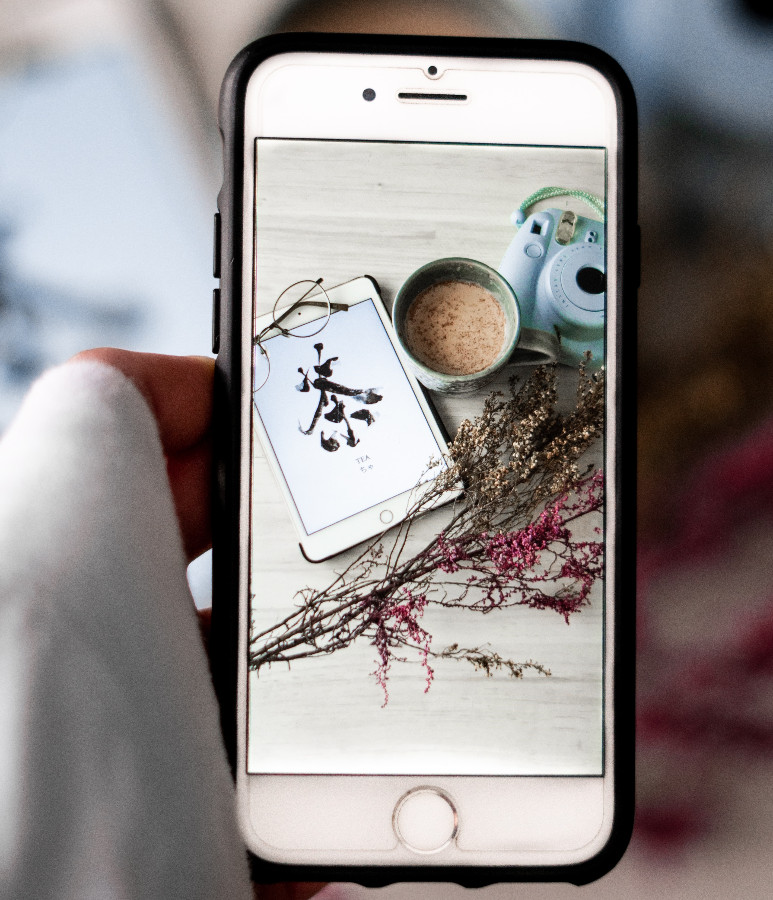 10 Home Accounts You Need to Follow