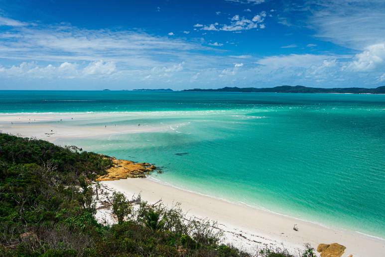 QUEENSLAND ISLAND ESCAPES