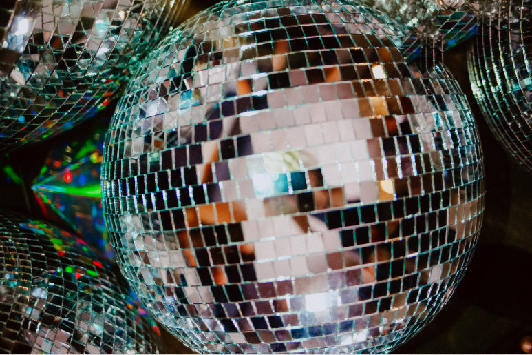 Vivé 80’s Nightclub Reunion’s Winter Wonderland